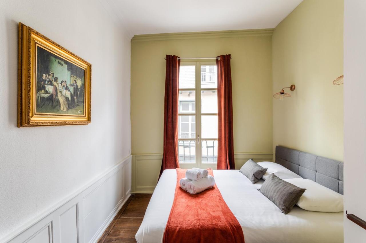 Dame De Coeur - Appartement Spacieux En Plein Centre Historique Rennes Exterior photo